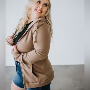 ❌❌SOLD❌❌Lauriebelles Lily Lottie jovie zip up